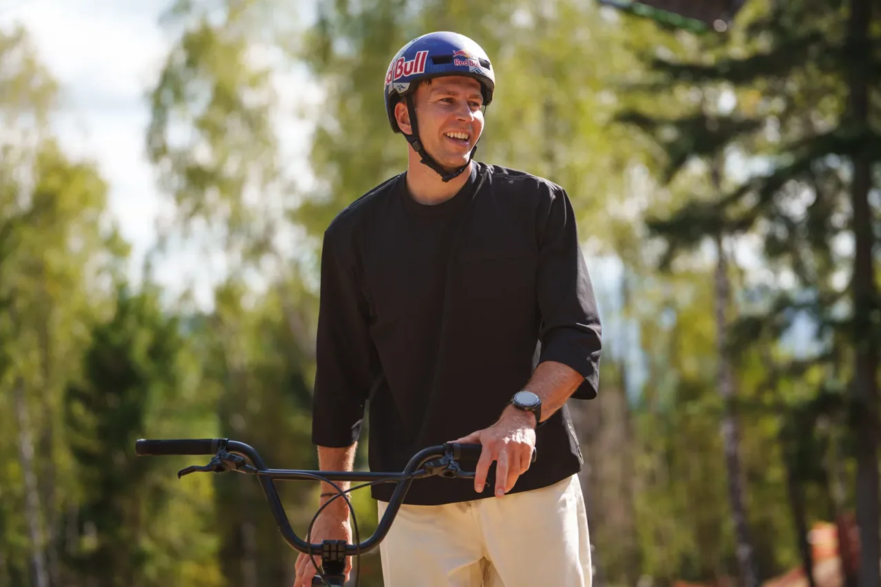 Huawei | On the bike | 16